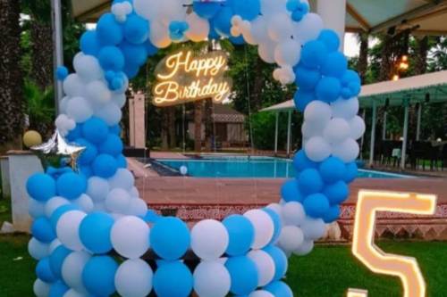 Stunning Blue and White Balloon Backdrop for Luxury Birthday Parties in Ghaziabad